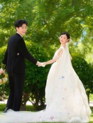 点击看大图 -第一夫人婚纱摄影(南京店)