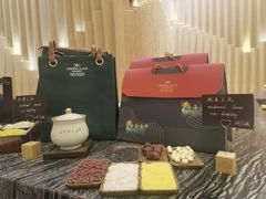 -天津梅江中心皇冠假日酒店