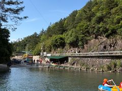 -安吉龙王山峡谷漂流