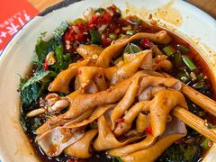 -拈签一笑黄牛肉辣卤串串