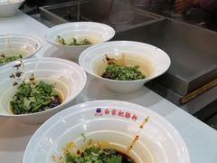 招牌酸辣粉-钟方模白家肥肠粉(春熙店)