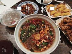 -爆炸头阿姨小四川正宗川味小吃(无任何分店)