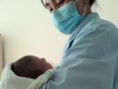 -秋歌护理·月嫂·育儿嫂(浦东医院店)