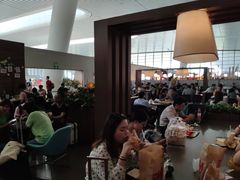 大堂-麦当劳(杭州东站高铁店)