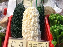 -六合夜市