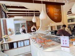 -VERIE BAKEHOUSE