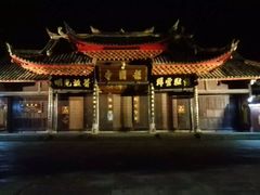 -峨眉山报国寺