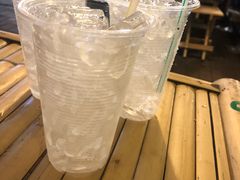 -席娜卡琳火车铁道夜市