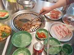 -欧巴炭烤肉오빠숯불구이(南京东路店)