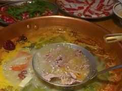 -洱火云南酸菜牛肉火锅(石景山当代商城店)