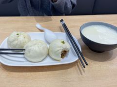-李与白包子铺(桐梓林店)