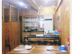 大堂-老东镇啤酒屋海鲜加工·蒸汽海鲜·海鲜烧烤(台东店)