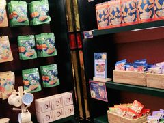 -茶理宜世(广州南站（站内）3楼B17检票口店)