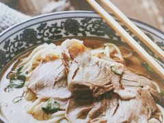 -陇上全荟兰州传统牛肉面(延吉路店)