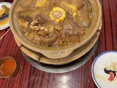 -沙胆彪炭炉牛杂煲(上海日月光广场店)