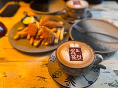 -北平花园·MUA摩造汉堡·北平咖啡(南锣鼓巷胡同店)