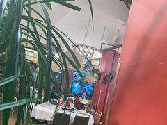 -刘姐啤酒鱼民族演艺餐厅(西街总店)