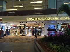 -COSMETICS & PERFUMES BY SHILLA(樟宜机场店)