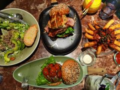-Let'sBURGERplus·非常创意汉堡(三里屯店)