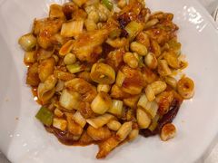 -鑫巴蜀小镇 · 水煮鱼专研店(玉桥店)