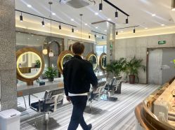 -SUNLON秀隆时尚烫染定制沙龙