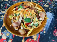 春笋腊肉-苗湘食府(十年店)