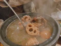 -霄汉牛三鲜湖北砂锅菜(万松园2店)