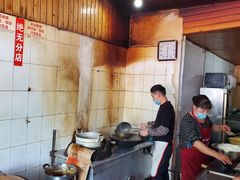 自助取餐区-张醪糟