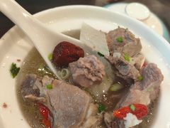 烩肉-穆豪麦蒸碗羊羔肉