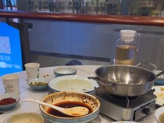 -犇逸·乐山跷脚牛肉·四川现炒(览海店)
