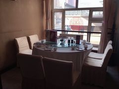 包厢-老六杀猪菜(进乡街店)