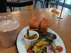 -HELLO 27 意面·沙拉·帕尼尼