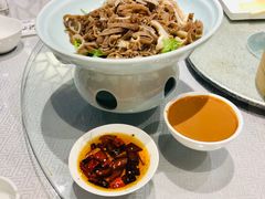 -皇城根·鲁菜济南菜·吊炉烤鸭·炒鸡鱼头(济南旗舰店)