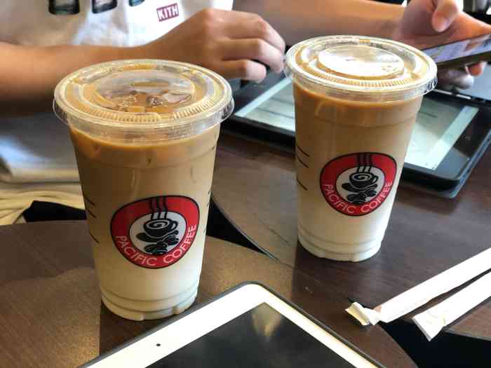 打分 50两杯吧「咖玛素娜浓缩咖啡」好像是味道不错和拿铁差不多