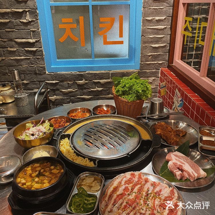 沈阳美食|一秒穿越1988的网红韩式烤肉🥩