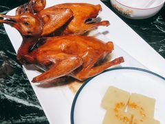红烧乳鸽-大鸽饭(北京路店)