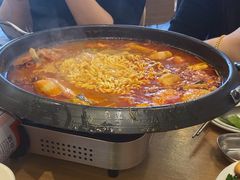 -WOW LUCKY创意韩料(龙阳广场店)