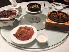 -八府香鸭·啫啫煲(华山路店)