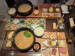-银米·云南传统过桥米线(双廊黑金冠店)