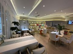 -燕庭·纯燕窝·甜品下午茶(南京西路店)