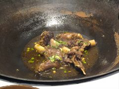 -茸梅路右拐龙虾-农家菜(松江店)