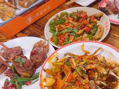 -冶建镜子·老南昌大排档·江西虾王(总店)