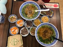 -陇兴楼兰州拉面(西安咸阳国际机场店)
