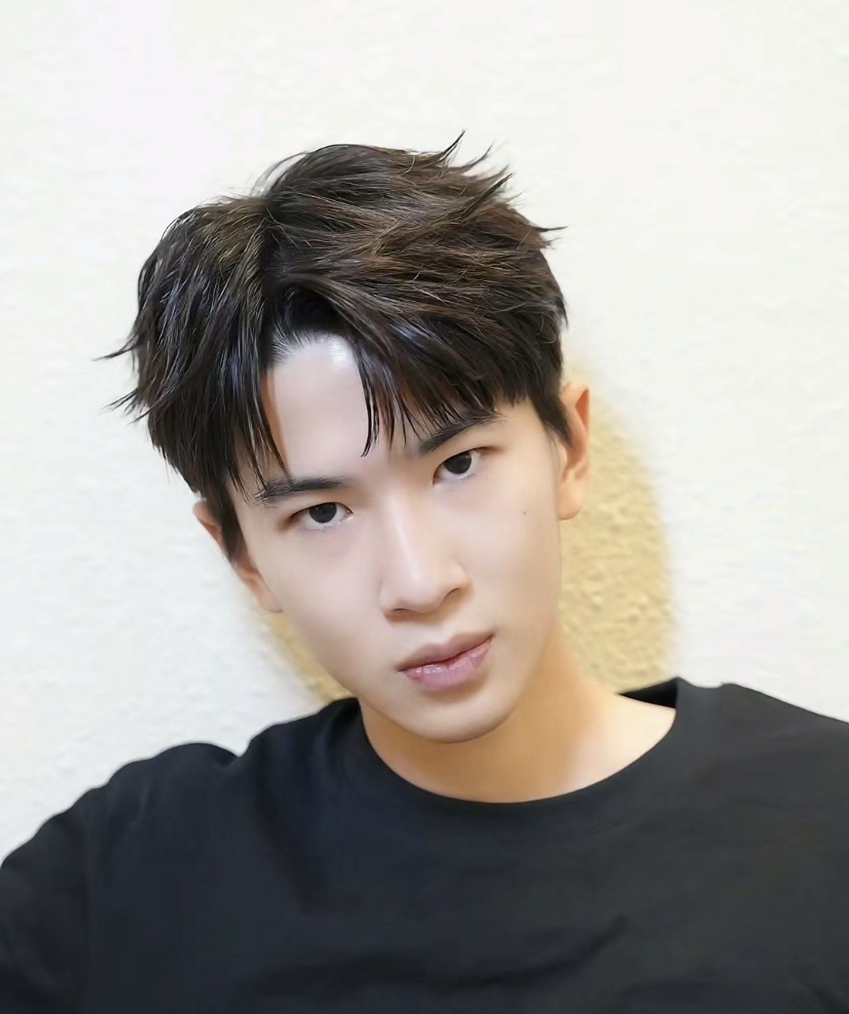 韩式纹理三七分】遮高发际线 显脸小的发型这款发型主要是营造一种