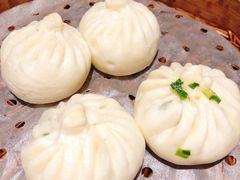 鲜虾韭菜三鲜包-草包包子铺(宽厚里店)