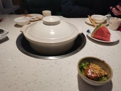 -三人行骨头王火锅(长寿店)