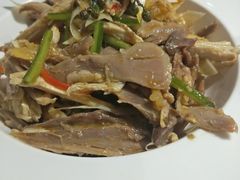 -清真·卡德尔大叔新疆主题餐厅(龙汇路店)
