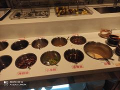 自助调料区-前门后头老北京铜锅涮肉·京味菜·烤鸭(伊藤洋华堂店)