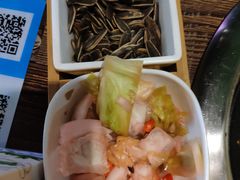 -川渝窈妹纸包鱼·齐齐哈尔烤肉