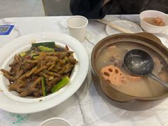 -江城燕子大排档(江汉路步行街店)